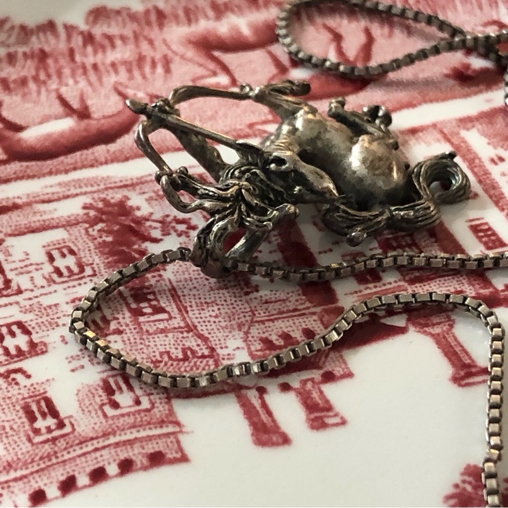 Vtg silver metal Sagittarius centaur hunter pendant w/ chain - Picture 8 of 8